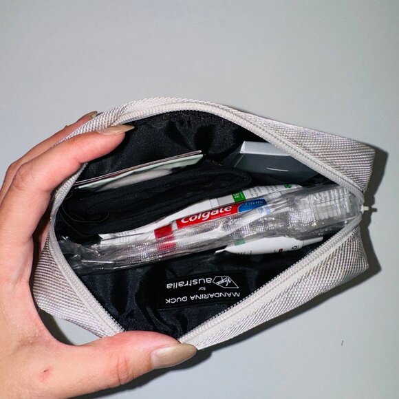Mandarina Duck Virgin Australia Airlines Business Class Amenity Kit with Pouch - Picture 3 of 6